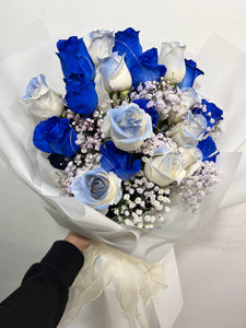 20枝藍色系混合玫瑰 ｜ 20 Blue and French blue roses bouquet